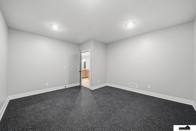 8811 Dragonfly Lane, Lincoln, NE 68526