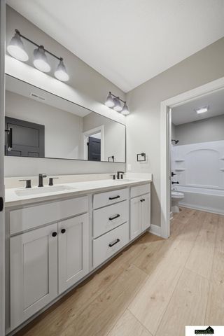 8811 Dragonfly Lane, Lincoln, NE 68526