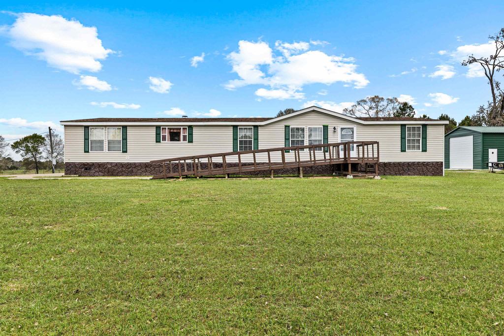 2107 E Prospect Rd., Jefferson, TX 75657