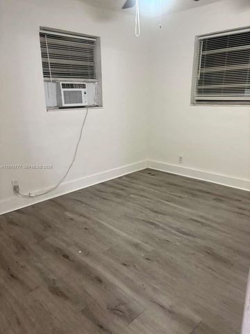 1715 NW 8th Ct 1, Fort Lauderdale, FL 33311