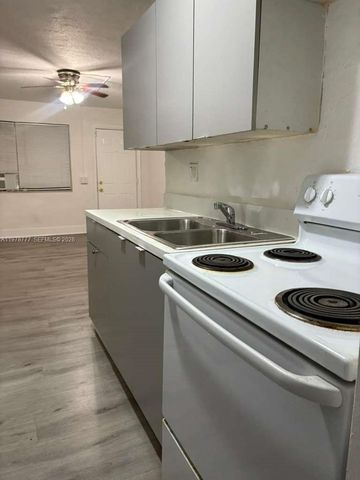 1715 NW 8th Ct 1, Fort Lauderdale, FL 33311