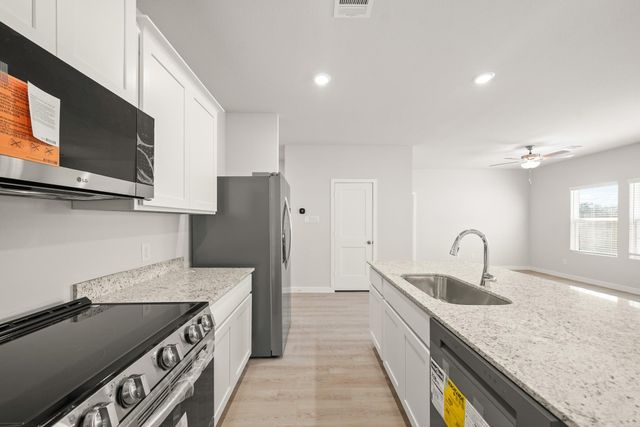 500 Shoreview Drive, Conroe, TX 77303