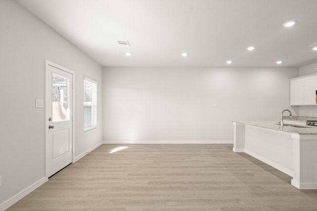 500 Shoreview Drive, Conroe, TX 77303