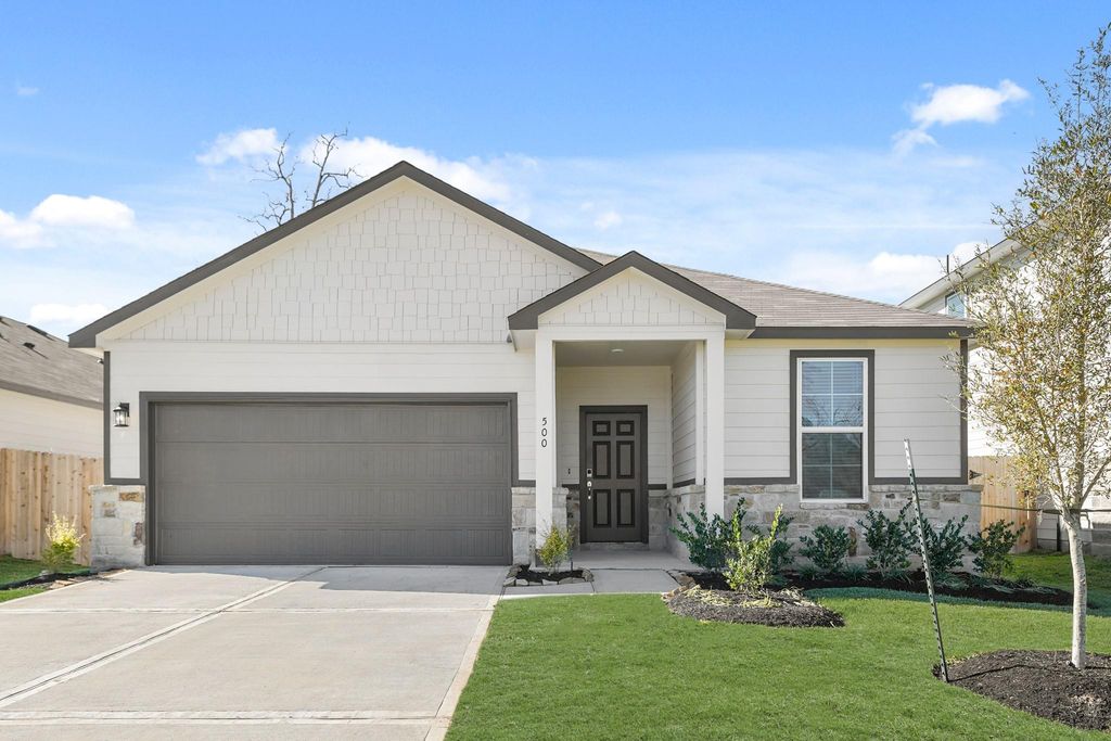 500 Shoreview Drive, Conroe, TX 77303