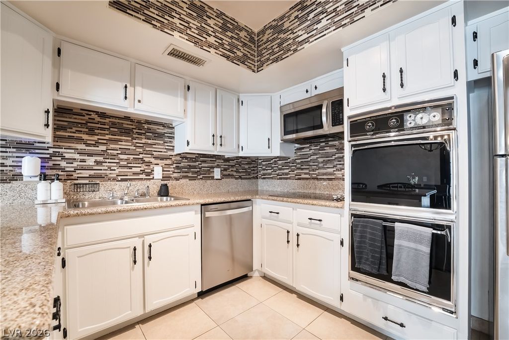 3823 Columbus Street, Las Vegas, NV 89121 — photo 2
