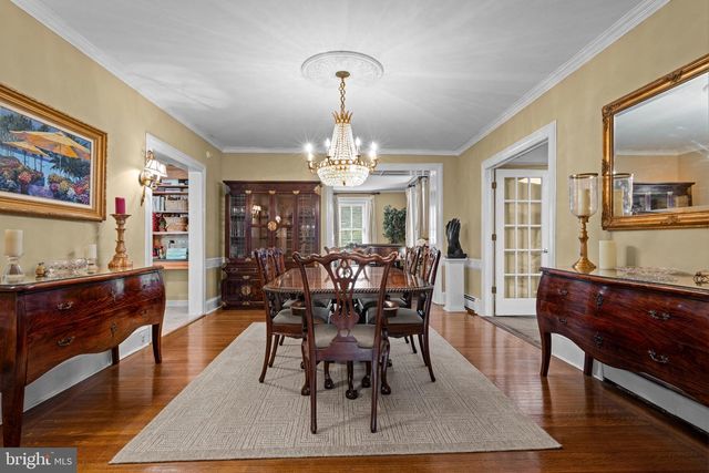 8 S PROVIDENCE RD, Wallingford, PA 19086