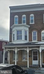 906 CLAYTON AVE, York, PA 17401