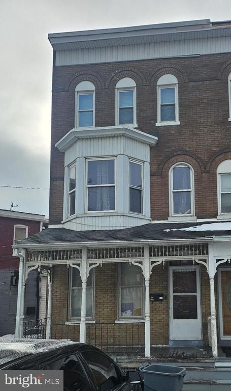 906 CLAYTON AVE, York, PA 17401