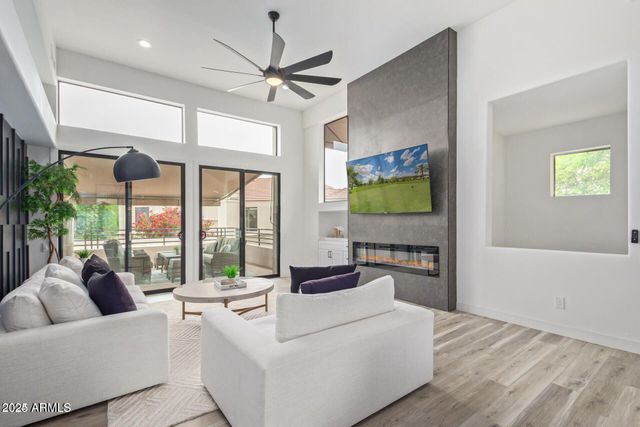 8989 N GAINEY CENTER Drive 231, Scottsdale, AZ 85258