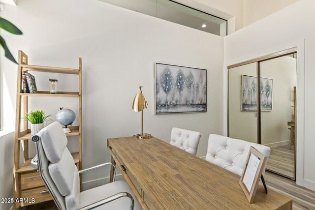 8989 N GAINEY CENTER Drive 231, Scottsdale, AZ 85258