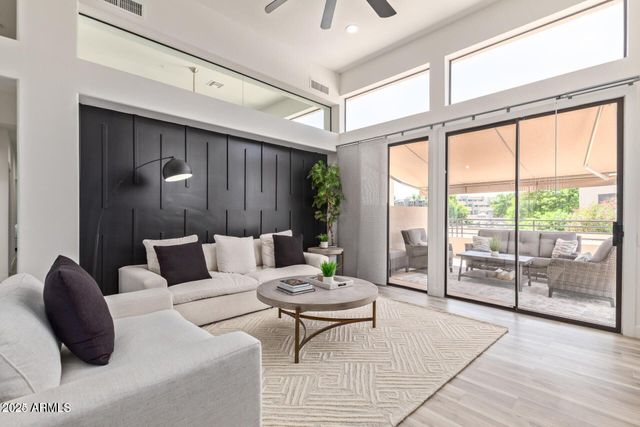 8989 N GAINEY CENTER Drive 231, Scottsdale, AZ 85258