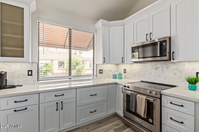 8989 N GAINEY CENTER Drive 231, Scottsdale, AZ 85258