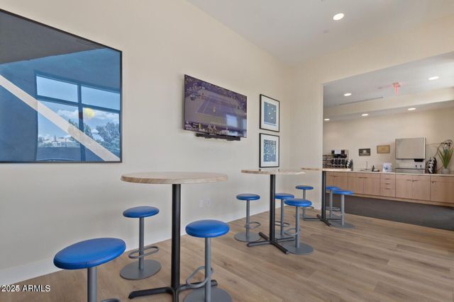 8989 N GAINEY CENTER Drive 231, Scottsdale, AZ 85258