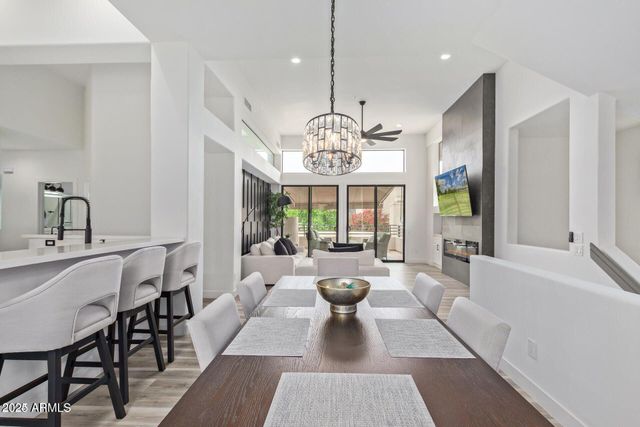 8989 N GAINEY CENTER Drive 231, Scottsdale, AZ 85258