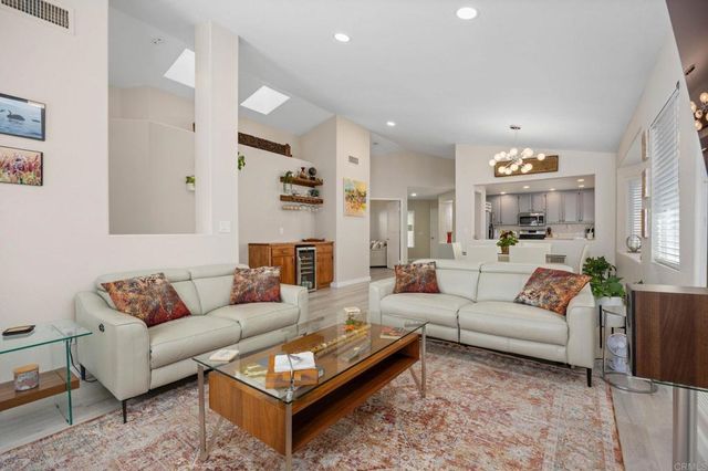 4668 Calle Del Greco, Oceanside, CA 92056