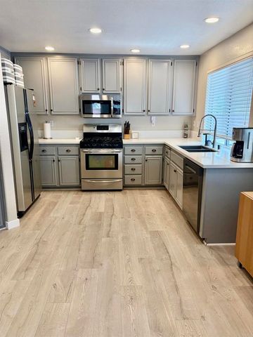 4668 Calle Del Greco, Oceanside, CA 92056