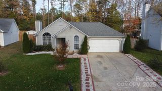 7407 Heronwood Lane, Charlotte, NC 28227