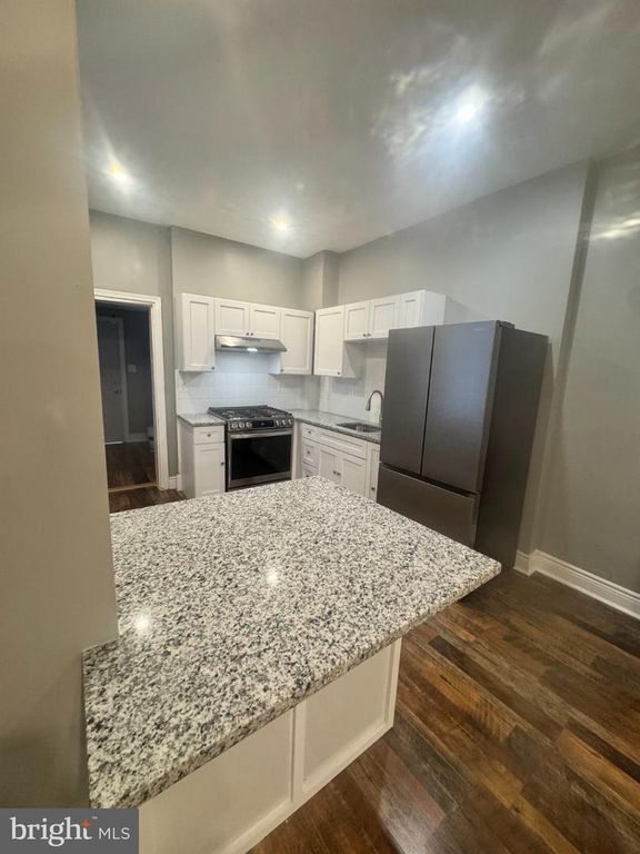 1908 W SOMERSET ST, Philadelphia, PA 19132 — photo 4