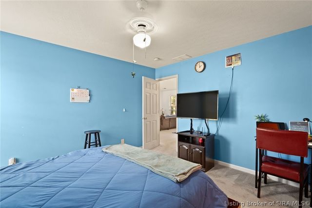 5935 Pine View Court, Jeffersonville, IN 47130