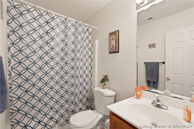 5935 Pine View Court, Jeffersonville, IN 47130
