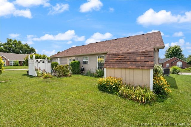 5935 Pine View Court, Jeffersonville, IN 47130