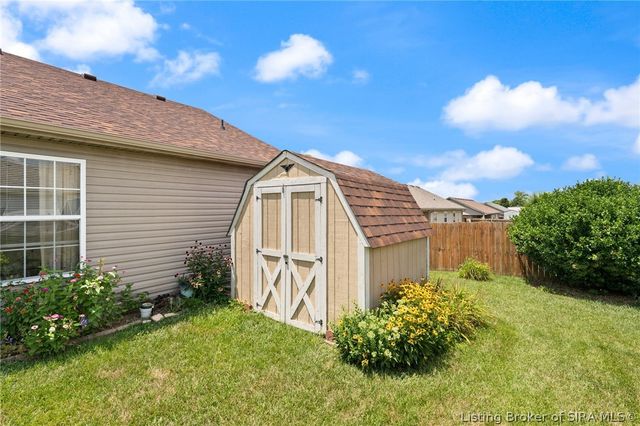 5935 Pine View Court, Jeffersonville, IN 47130