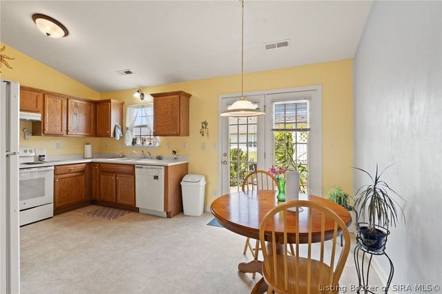 5935 Pine View Court, Jeffersonville, IN 47130