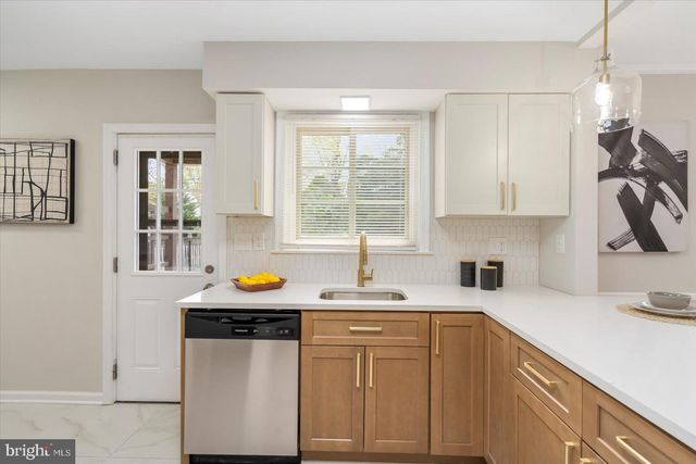 517 WORCESTER RD, Towson, MD 21286