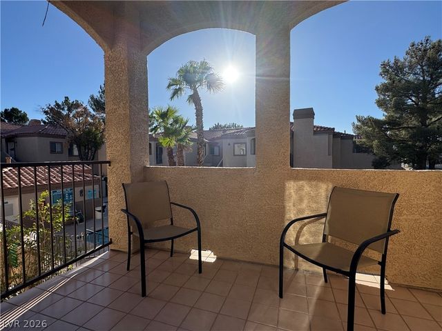 1851 HILLPOINTE Road 2421, Henderson, NV 89074