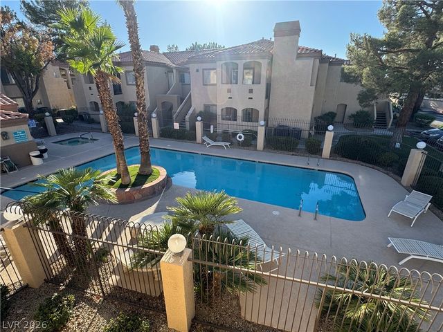 1851 HILLPOINTE Road 2421, Henderson, NV 89074
