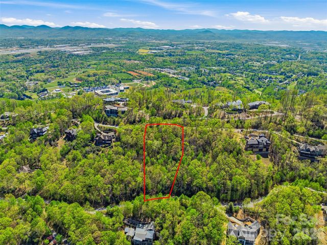27 Deer Grass Court, Arden, NC 28704