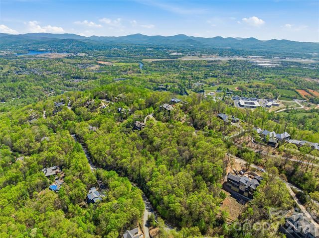 27 Deer Grass Court, Arden, NC 28704