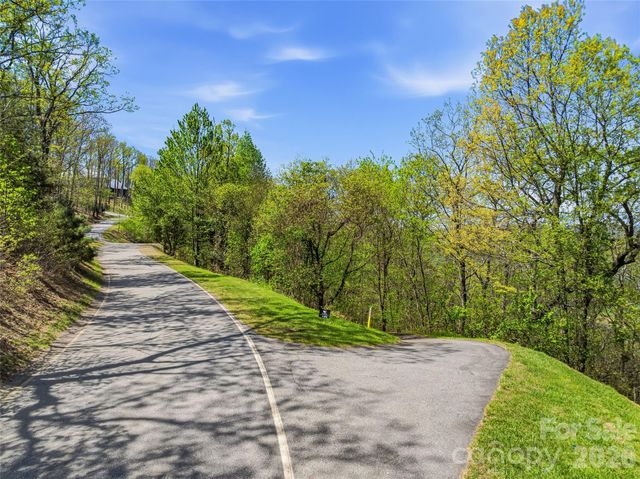 27 Deer Grass Court, Arden, NC 28704