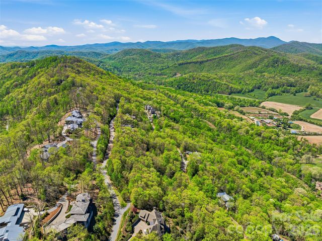 27 Deer Grass Court, Arden, NC 28704