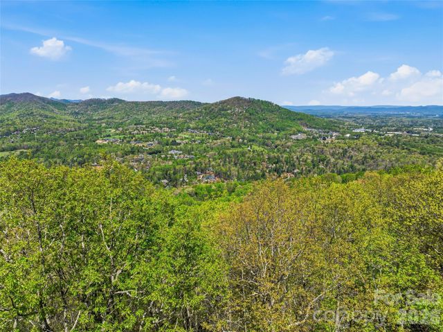 27 Deer Grass Court, Arden, NC 28704