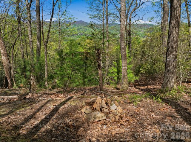 27 Deer Grass Court, Arden, NC 28704