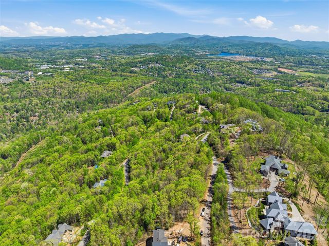 27 Deer Grass Court, Arden, NC 28704