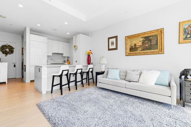 133 Seaport Blvd 1805, Boston, MA 02210