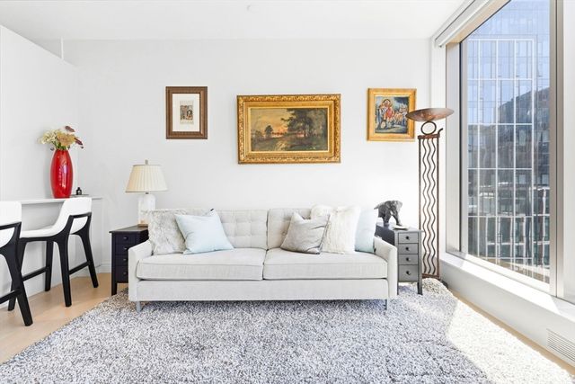 133 Seaport Blvd 1805, Boston, MA 02210