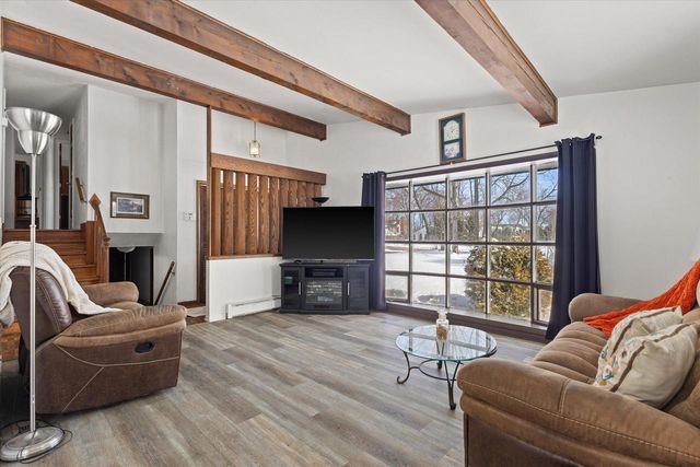 W358N5045 Lakeshore DRIVE, Oconomowoc, WI 53066