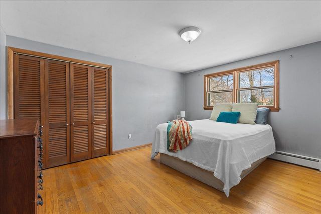 W358N5045 Lakeshore DRIVE, Oconomowoc, WI 53066