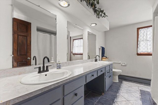 W358N5045 Lakeshore DRIVE, Oconomowoc, WI 53066