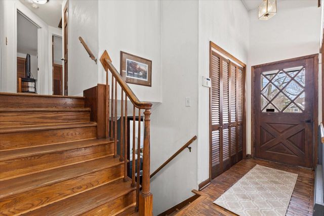 W358N5045 Lakeshore DRIVE, Oconomowoc, WI 53066