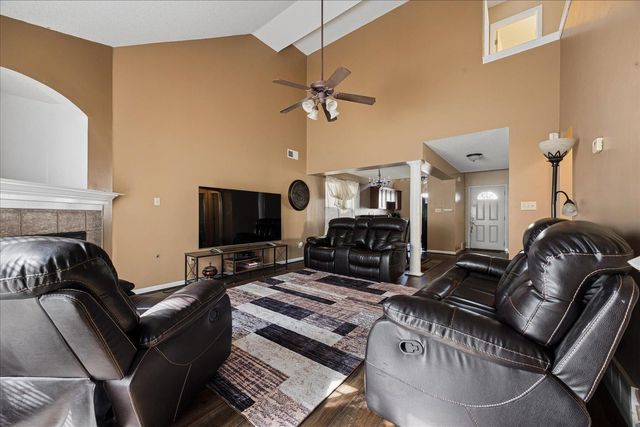 2046 OLIVE BARK CV, Memphis, TN 38134