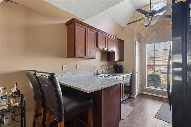 2046 OLIVE BARK CV, Memphis, TN 38134