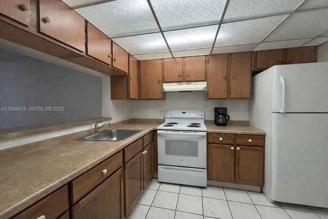 19701 SW 114th Ave 269-14, Miami, FL 33157