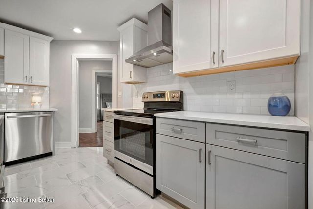 303 Oread Rd, Louisville, KY 40207