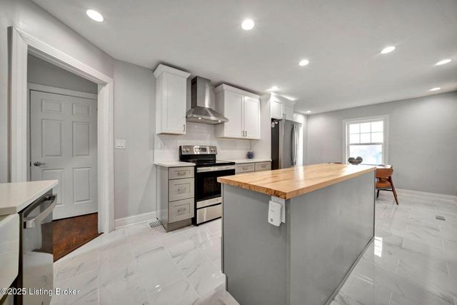 303 Oread Rd, Louisville, KY 40207