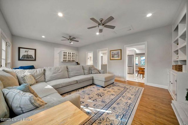 303 Oread Rd, Louisville, KY 40207