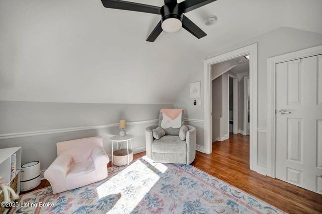 303 Oread Rd, Louisville, KY 40207